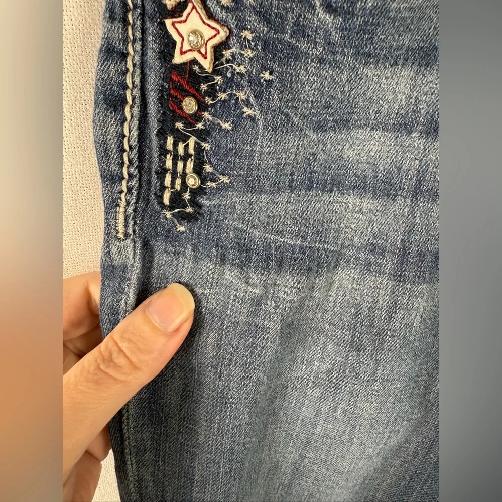 Miss Me | Star Cuffed Capri Jeans Size 28 Low Rise - Picture 4 of 14